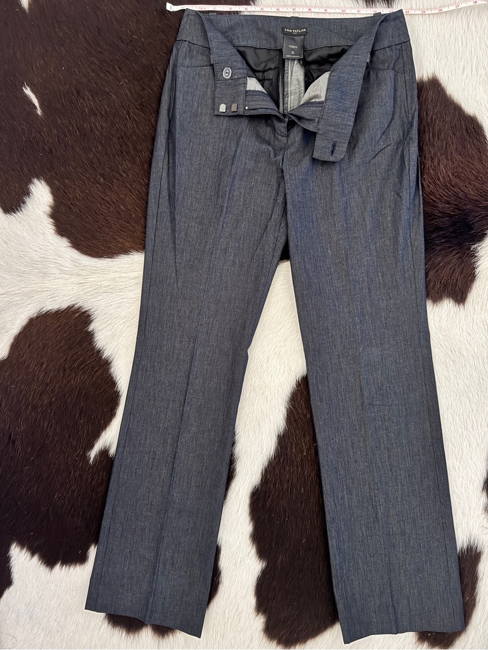 Ann Taylor Women's Gray Straight Leg Dress Pants 95% Cotton